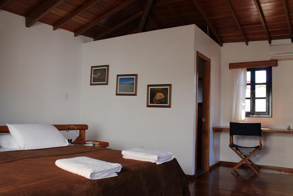 Galapagos Cottages Puerto Ayora  Room photo